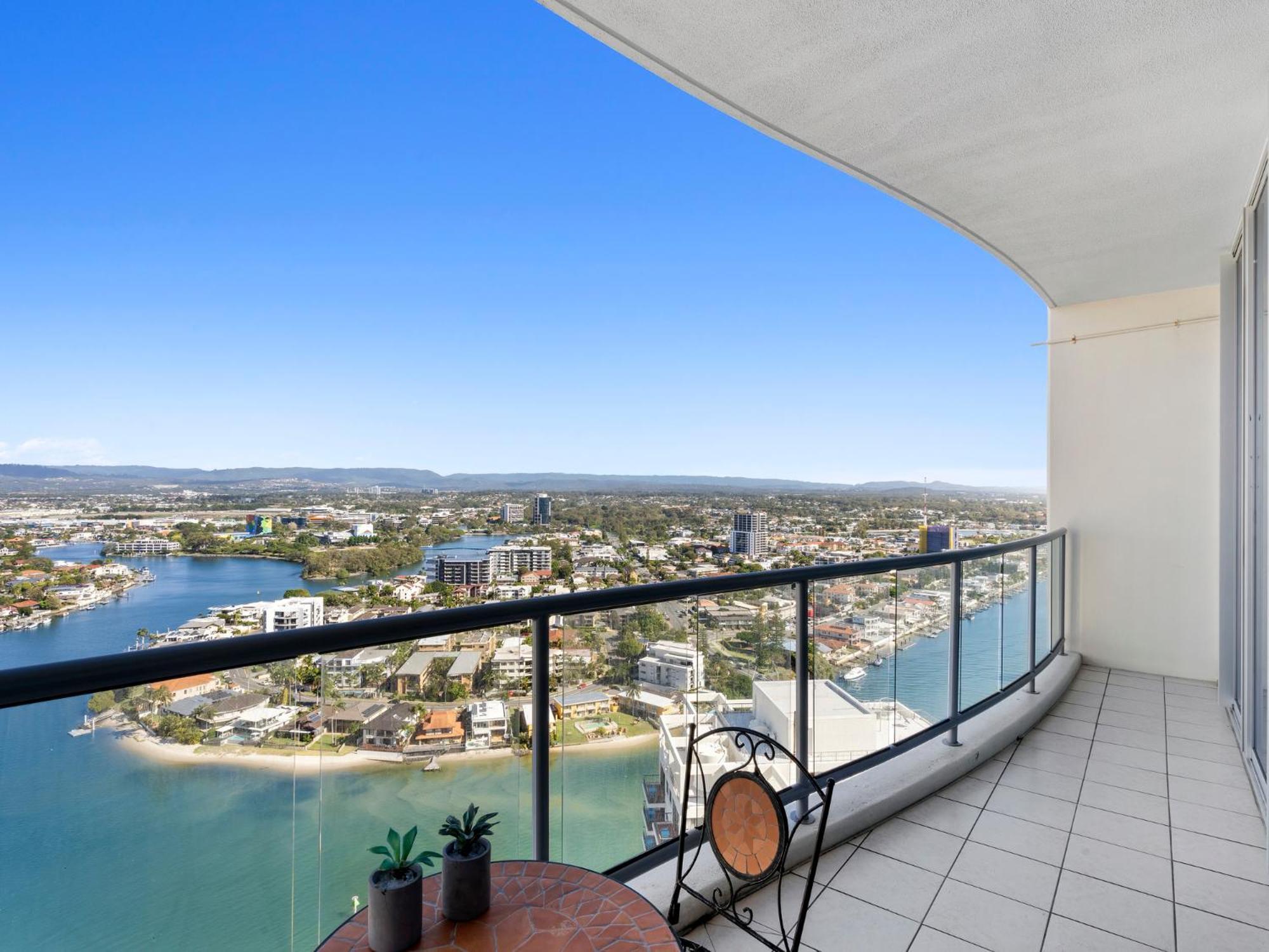 Towers Of Chevron - Private Apartments Gold Coast Exterior photo