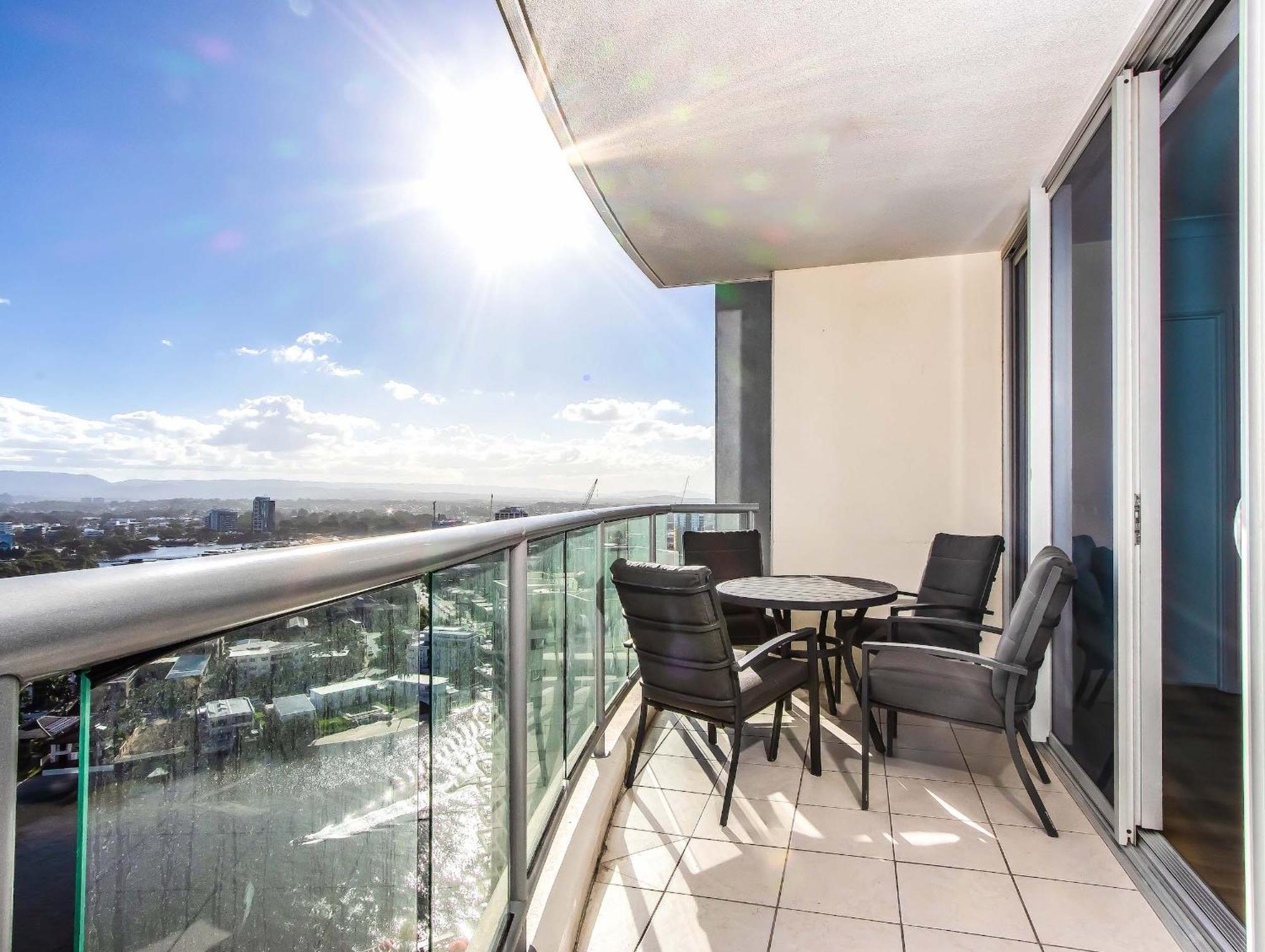 Towers Of Chevron - Private Apartments Gold Coast Exterior photo